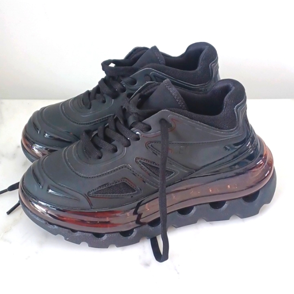 Platform Snackers  53045 . Size  EU 35 US 5.5